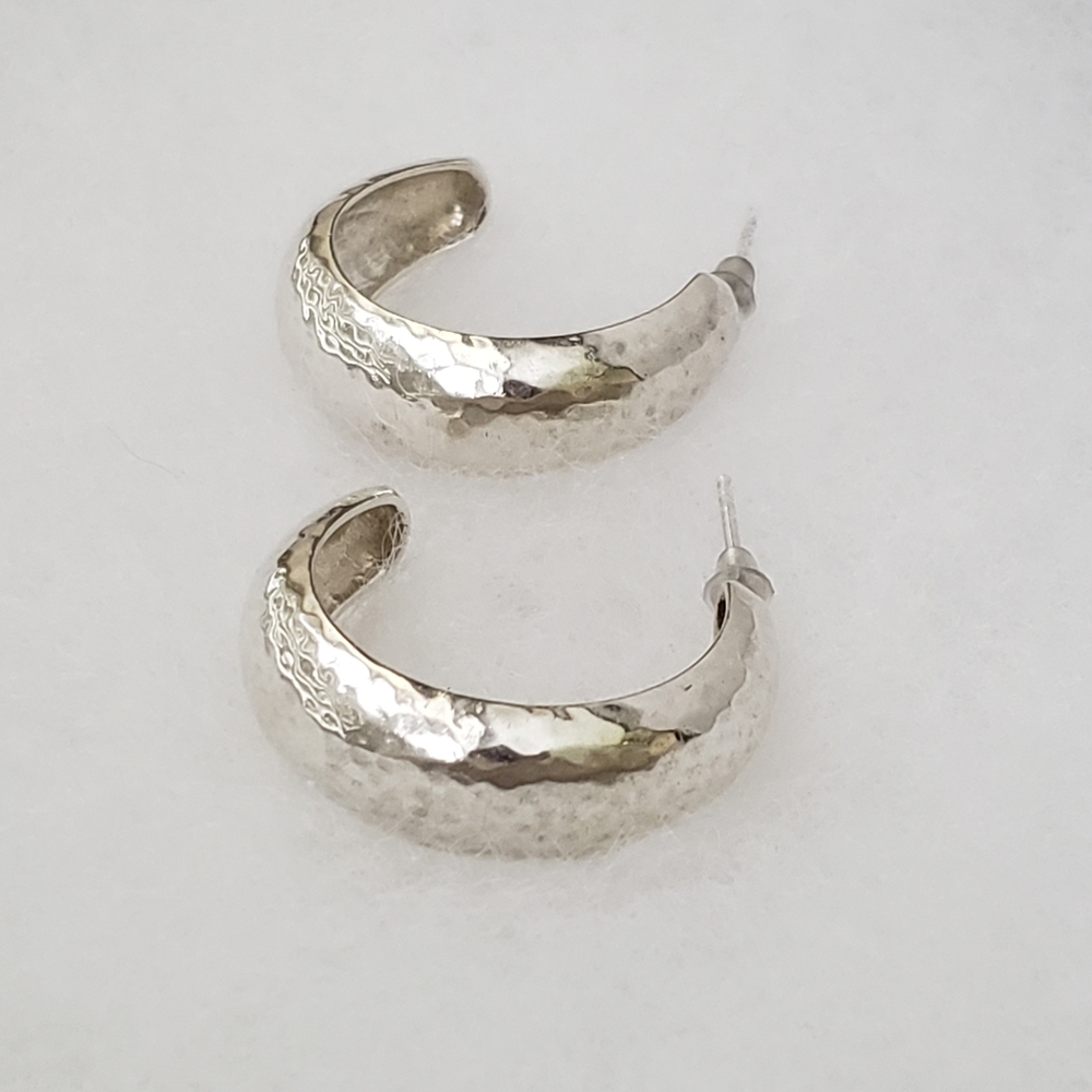Silpada Sterling Silver Hammered Crescent Hoop Earrings  P1669